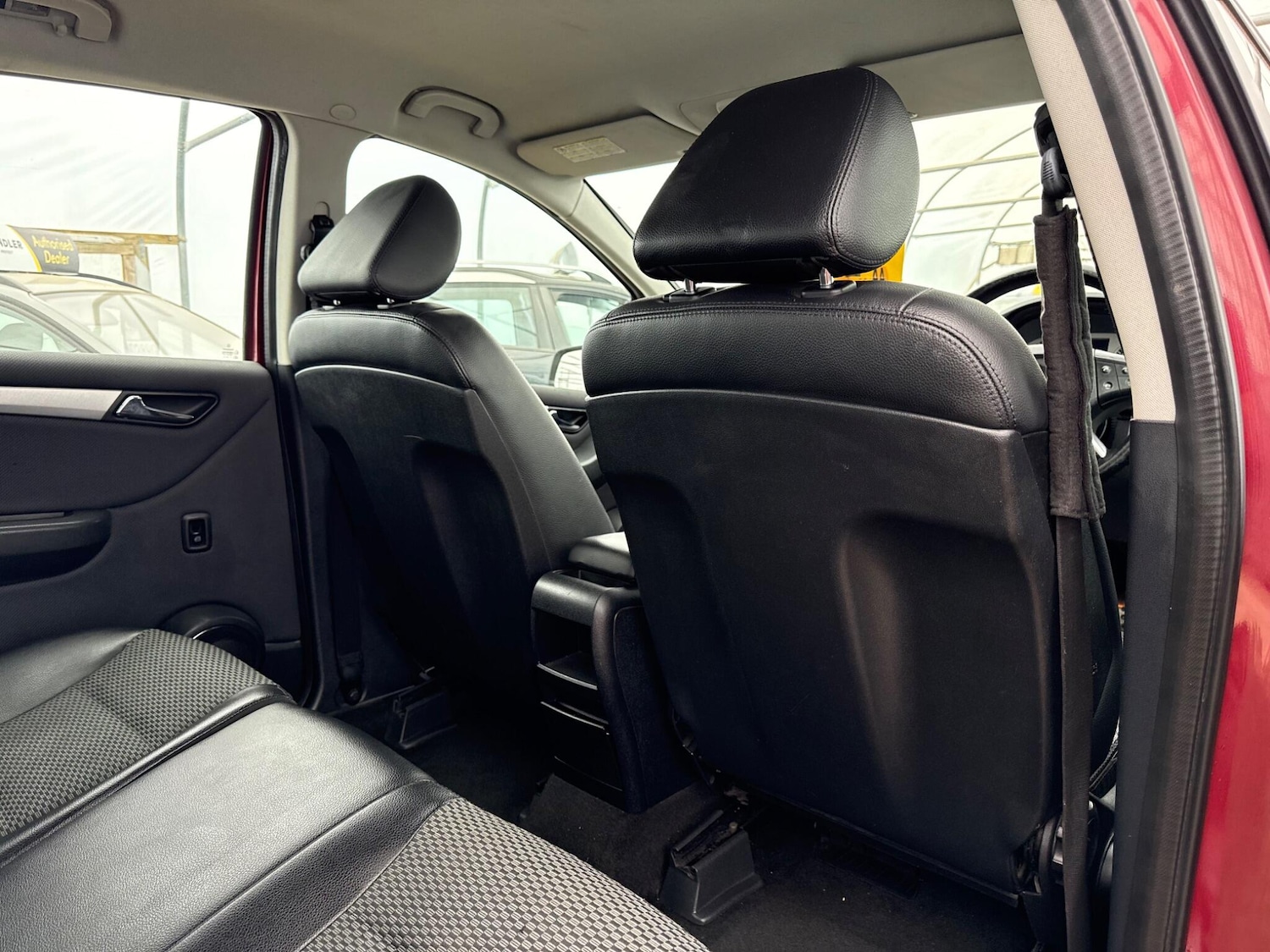 Used Mercedes-Benz B Class 2010 for sale - 78184660: Photo 17