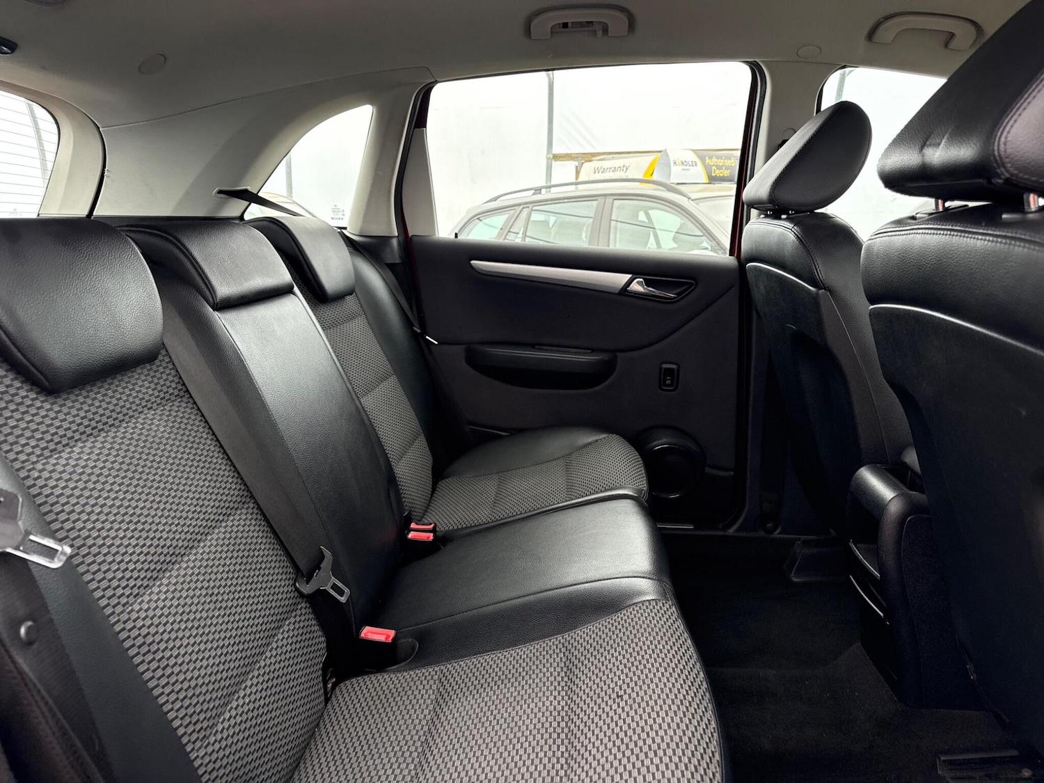 Used Mercedes-Benz B Class 2010 for sale - 78184660: Photo 19