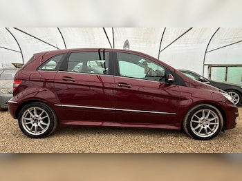 Used Mercedes-Benz B Class 2010 for sale - 78184660: Photo