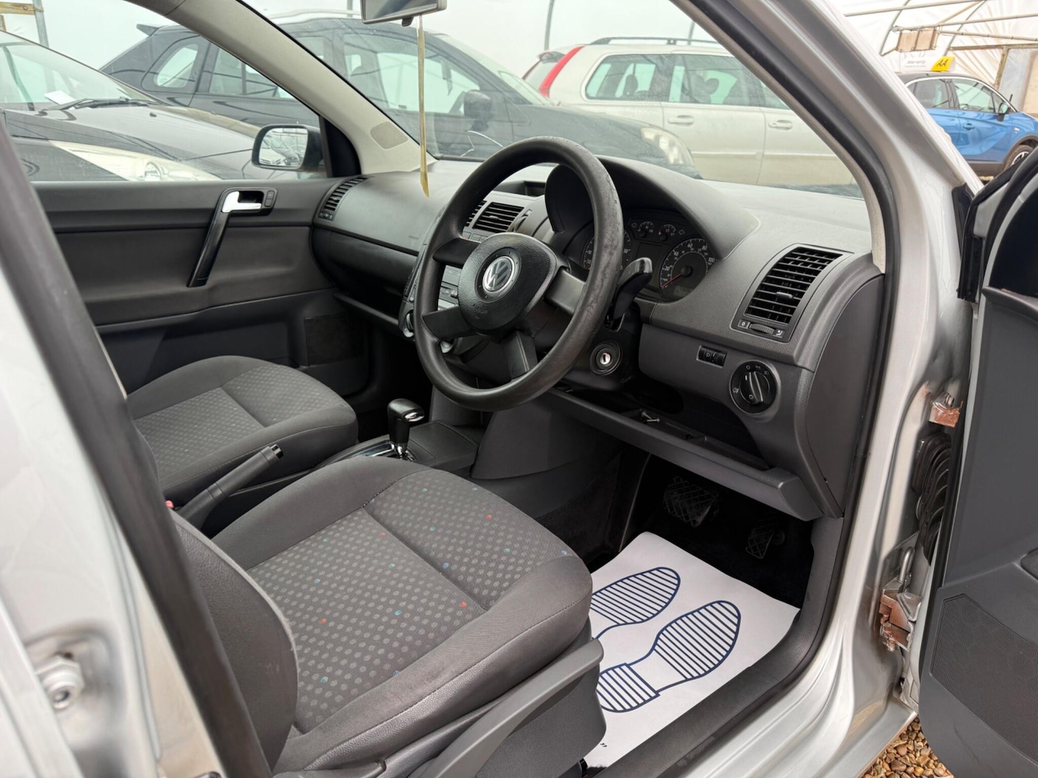 Used Volkswagen Polo 2003 for sale - 76042172: Photo 12