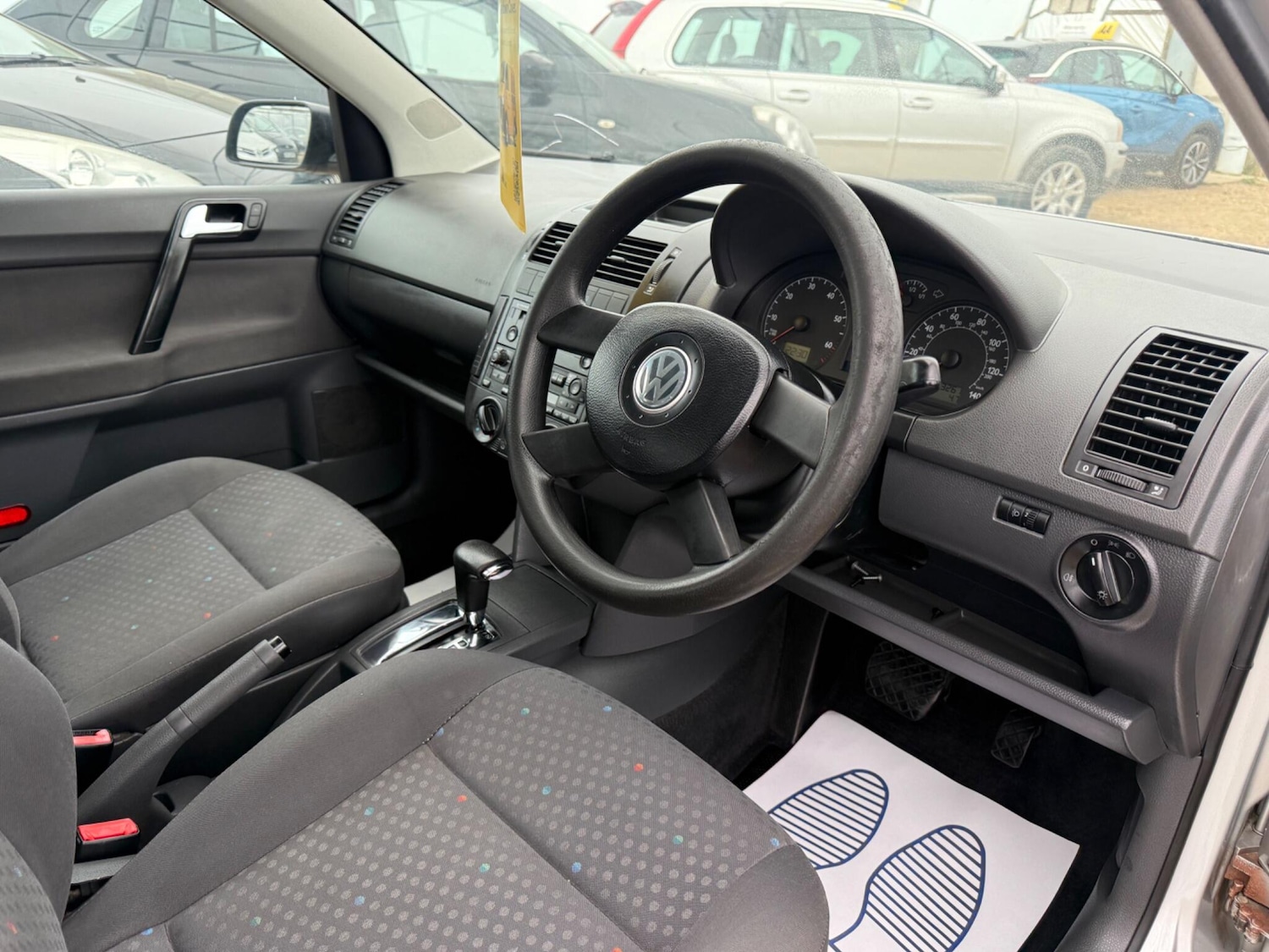 Used Volkswagen Polo 2003 for sale - 76042172: Photo 43
