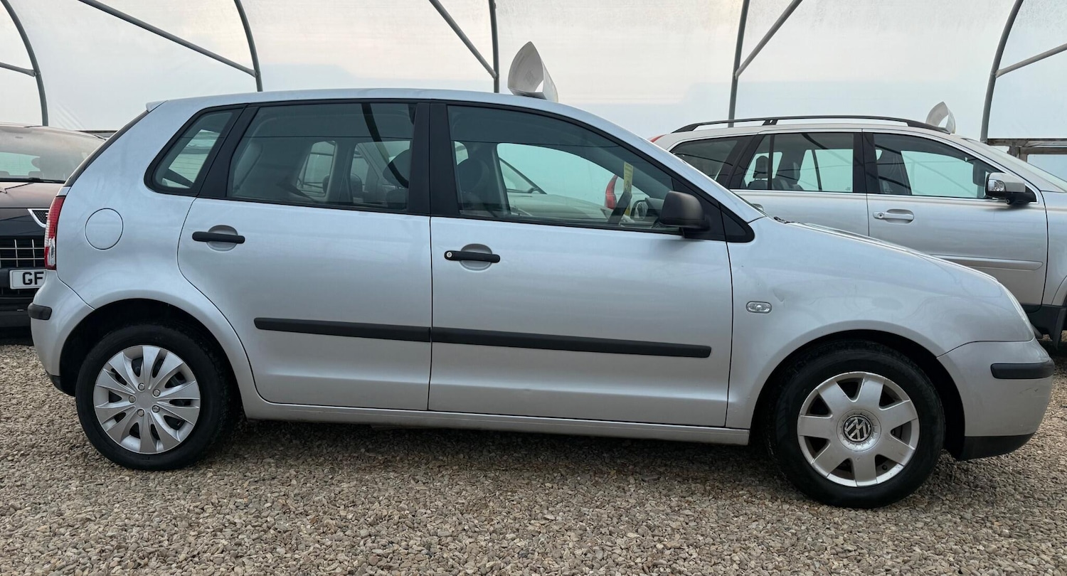 Used Volkswagen Polo 2003 for sale - 76042172: Photo 5