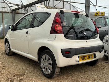 Used Peugeot 107 2013 for sale - 78261465: Photo