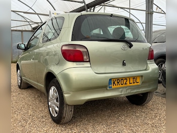 Used Toyota Yaris 2002 for sale - 79191974: Photo