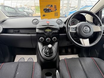 Used Mazda Mazda2 2011 for sale - 79836302: Photo