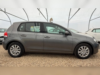 Used Volkswagen Golf 2009 for sale - 75696817: Photo