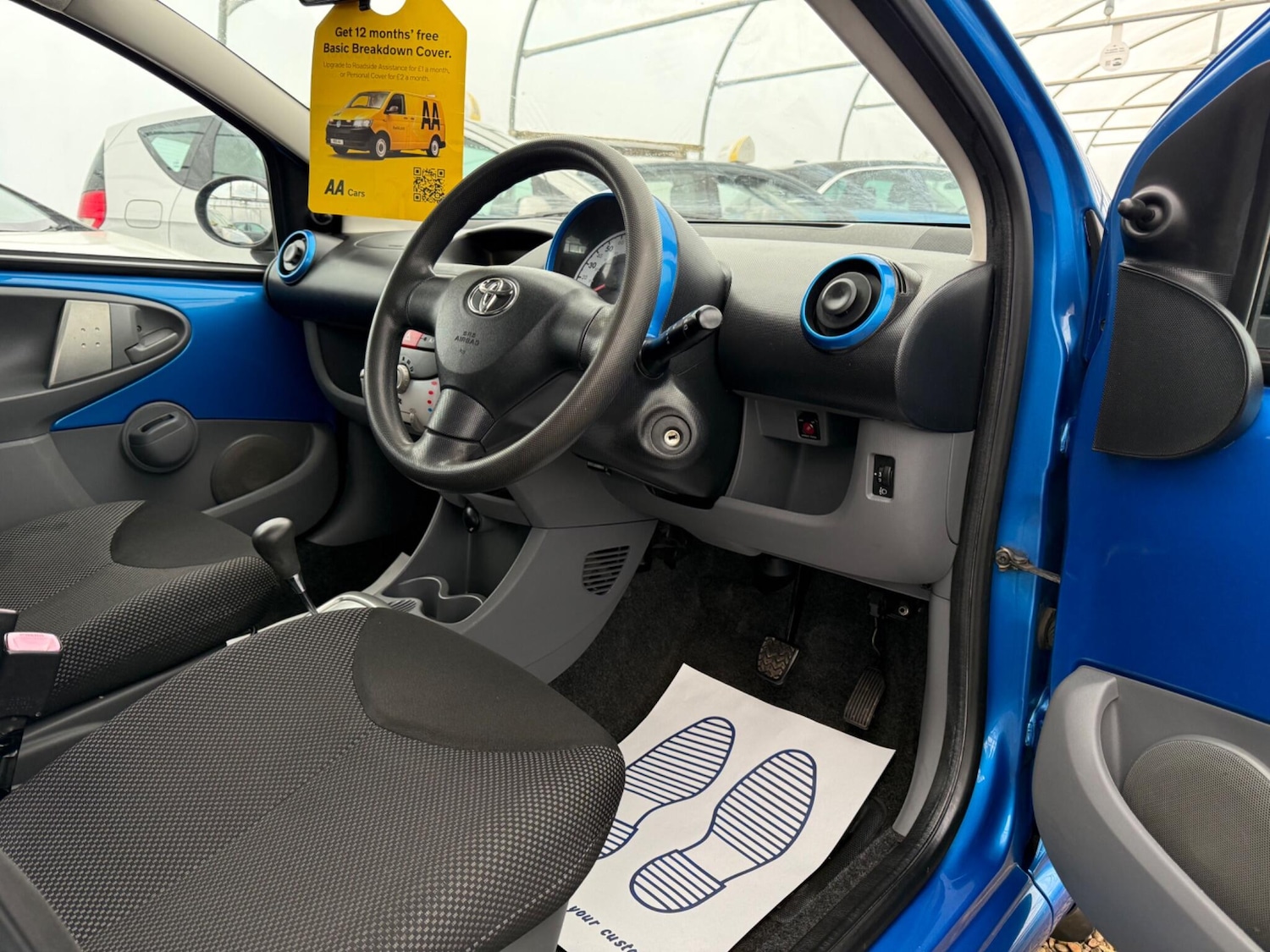 Used Toyota AYGO 2010 for sale - 76432316: Photo 12