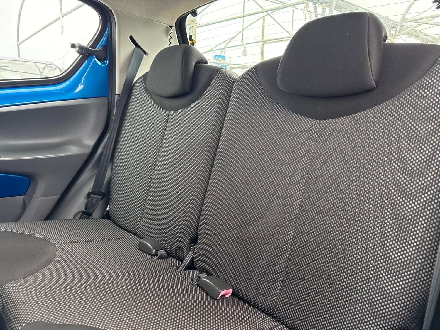 Used Toyota AYGO 2010 for sale - 76432316: Photo 21