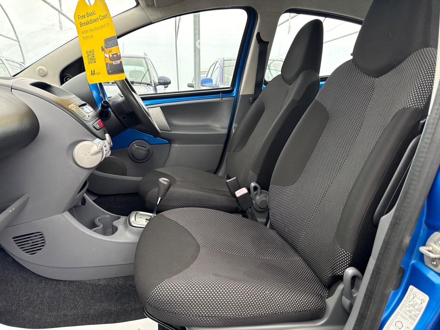 Used Toyota AYGO 2010 for sale - 76432316: Photo 25