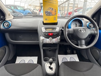 Used Toyota AYGO 2010 for sale - 76432316: Photo