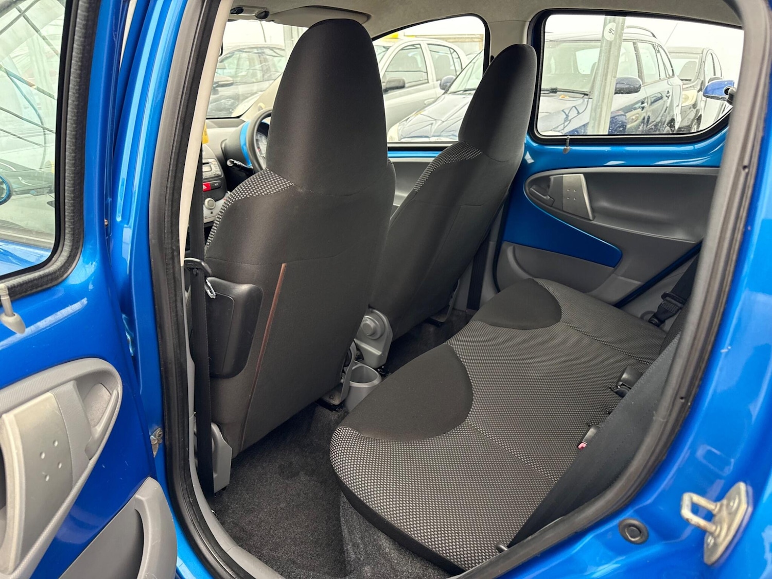 Used Toyota AYGO 2010 for sale - 76432316: Photo 57