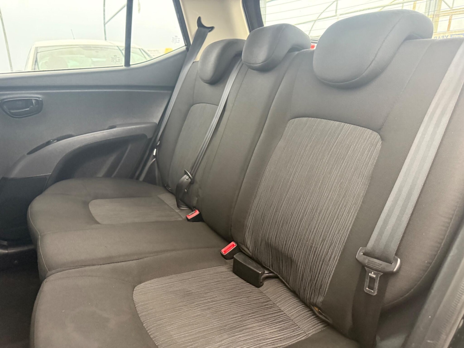 Used Hyundai i10 2013 for sale - 77898177: Photo 61