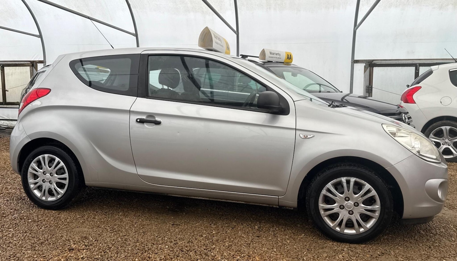 Used Hyundai i20 2010 for sale - 77425590: Photo 30