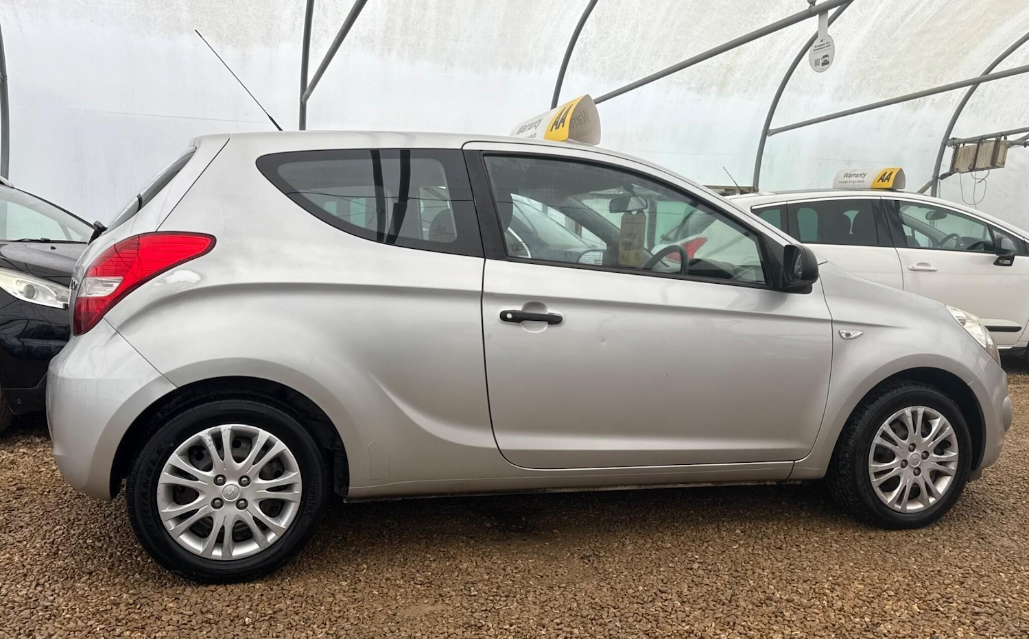 Used Hyundai i20 2010 for sale - 77425590: Photo 31