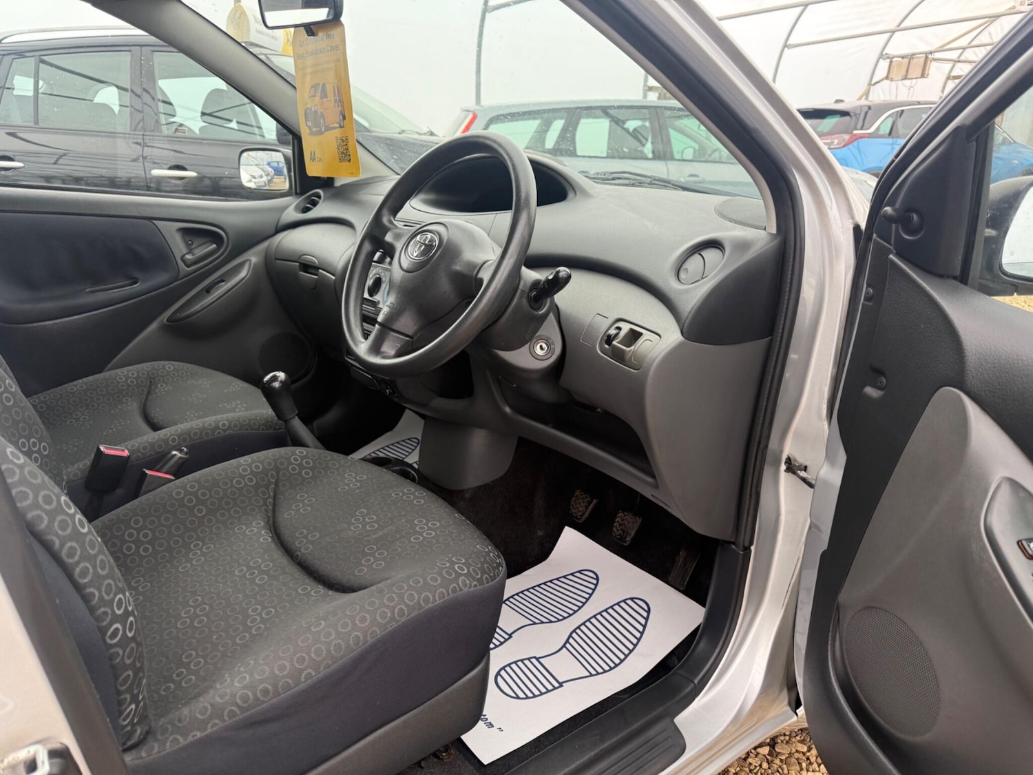 Used Toyota Yaris 2004 for sale - 76239667: Photo 12