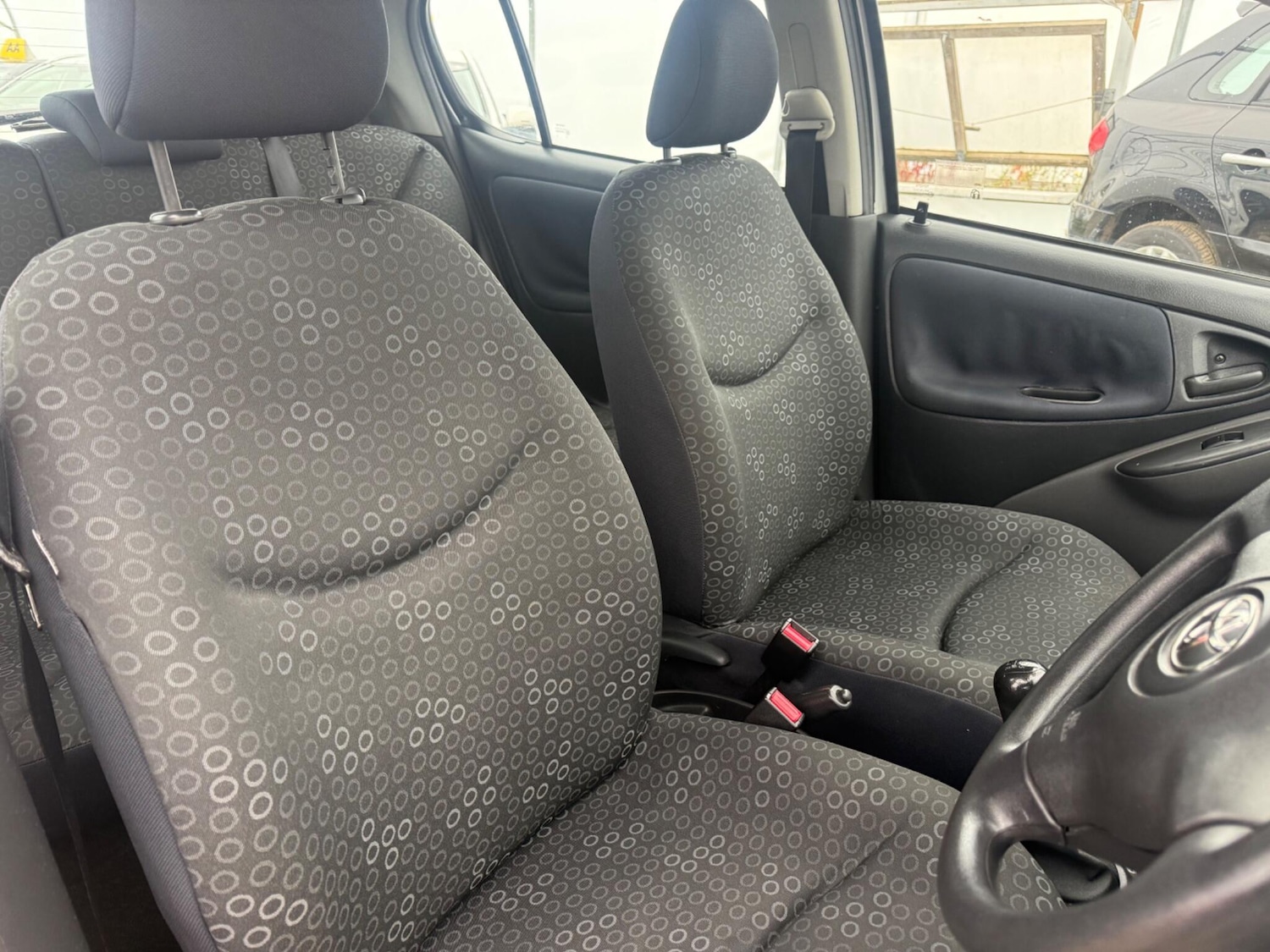 Used Toyota Yaris 2004 for sale - 76239667: Photo 14