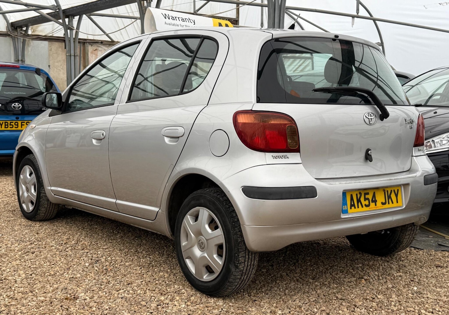 Used Toyota Yaris 2004 for sale - 76239667: Photo 2