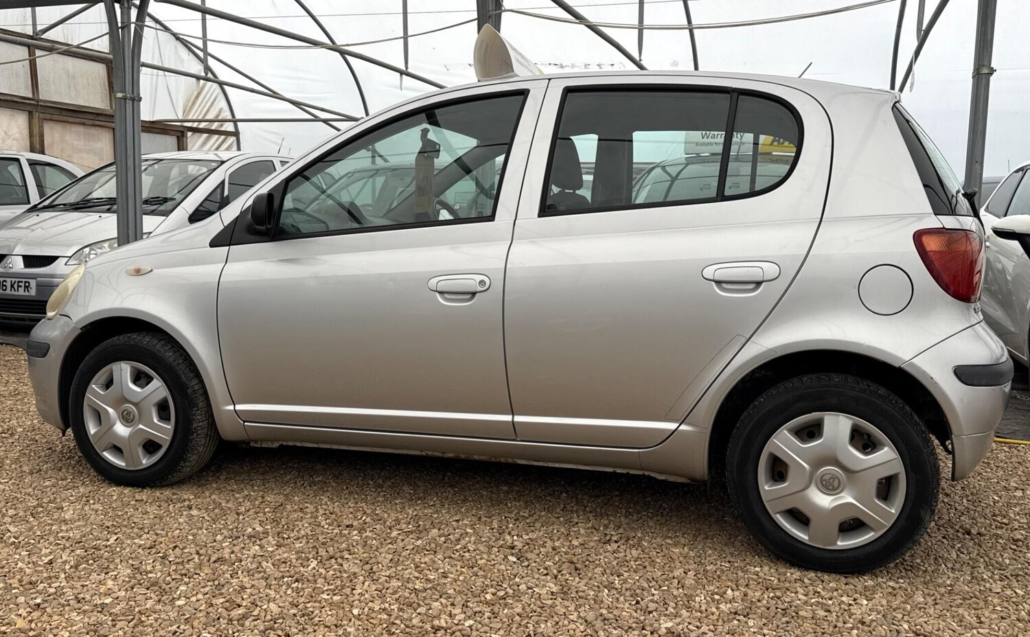 Used Toyota Yaris 2004 for sale - 76239667: Photo 38