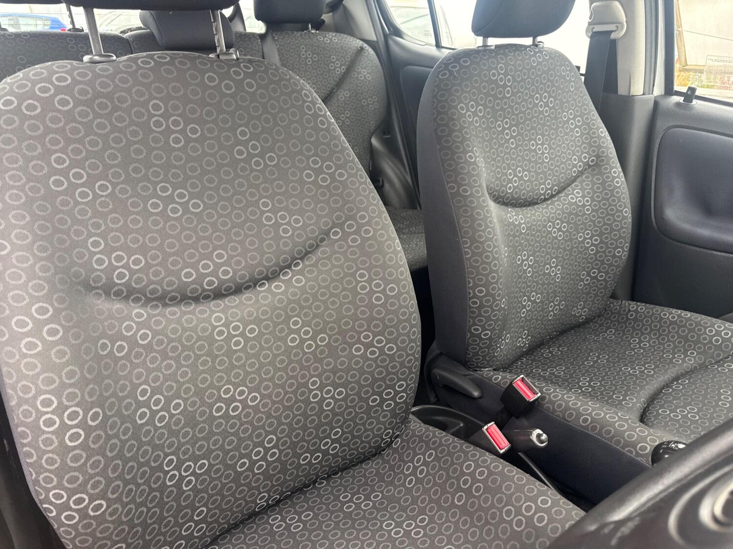 Used Toyota Yaris 2004 for sale - 76239667: Photo 49