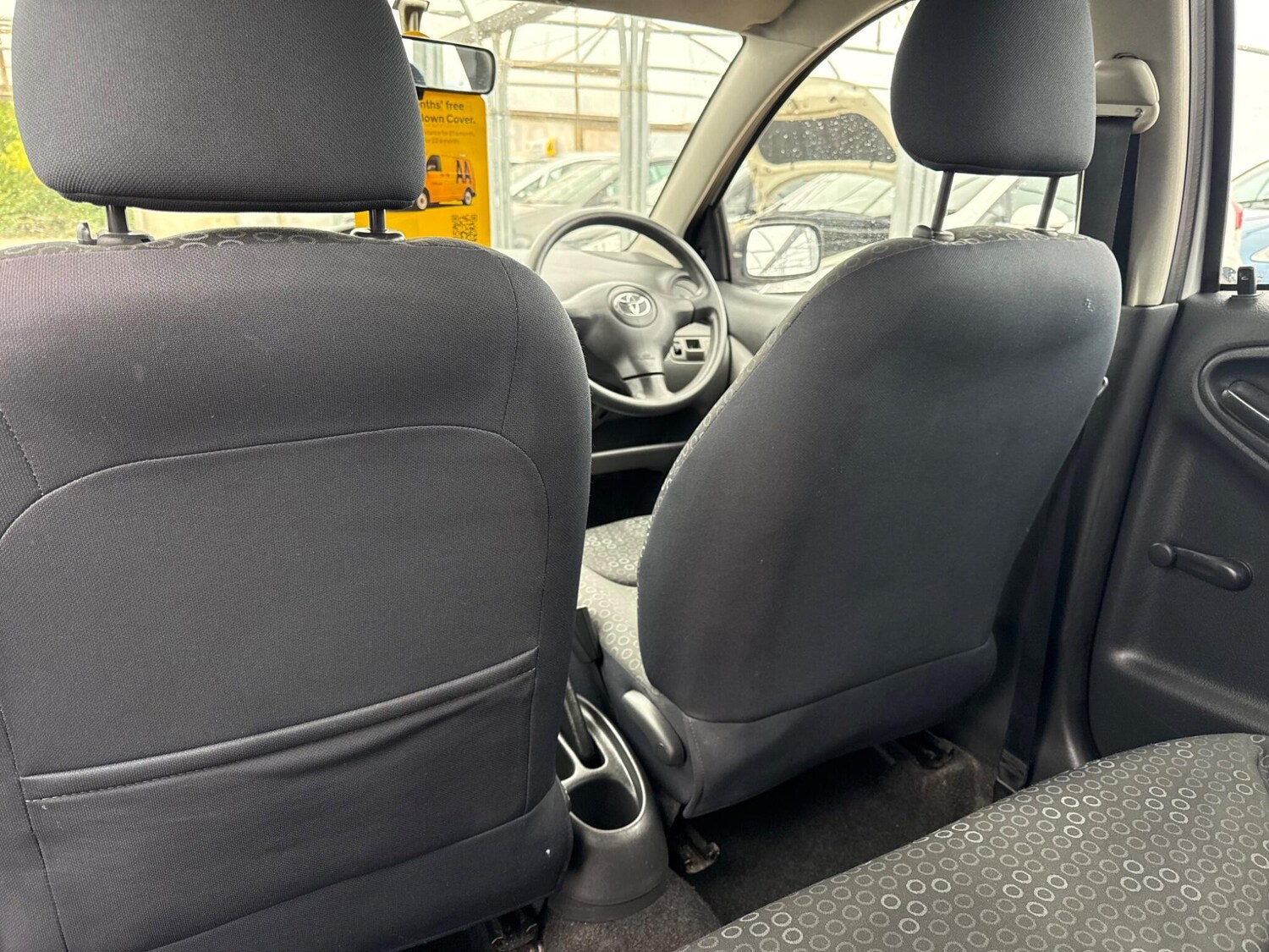 Used Toyota Yaris 2004 for sale - 76239667: Photo 59