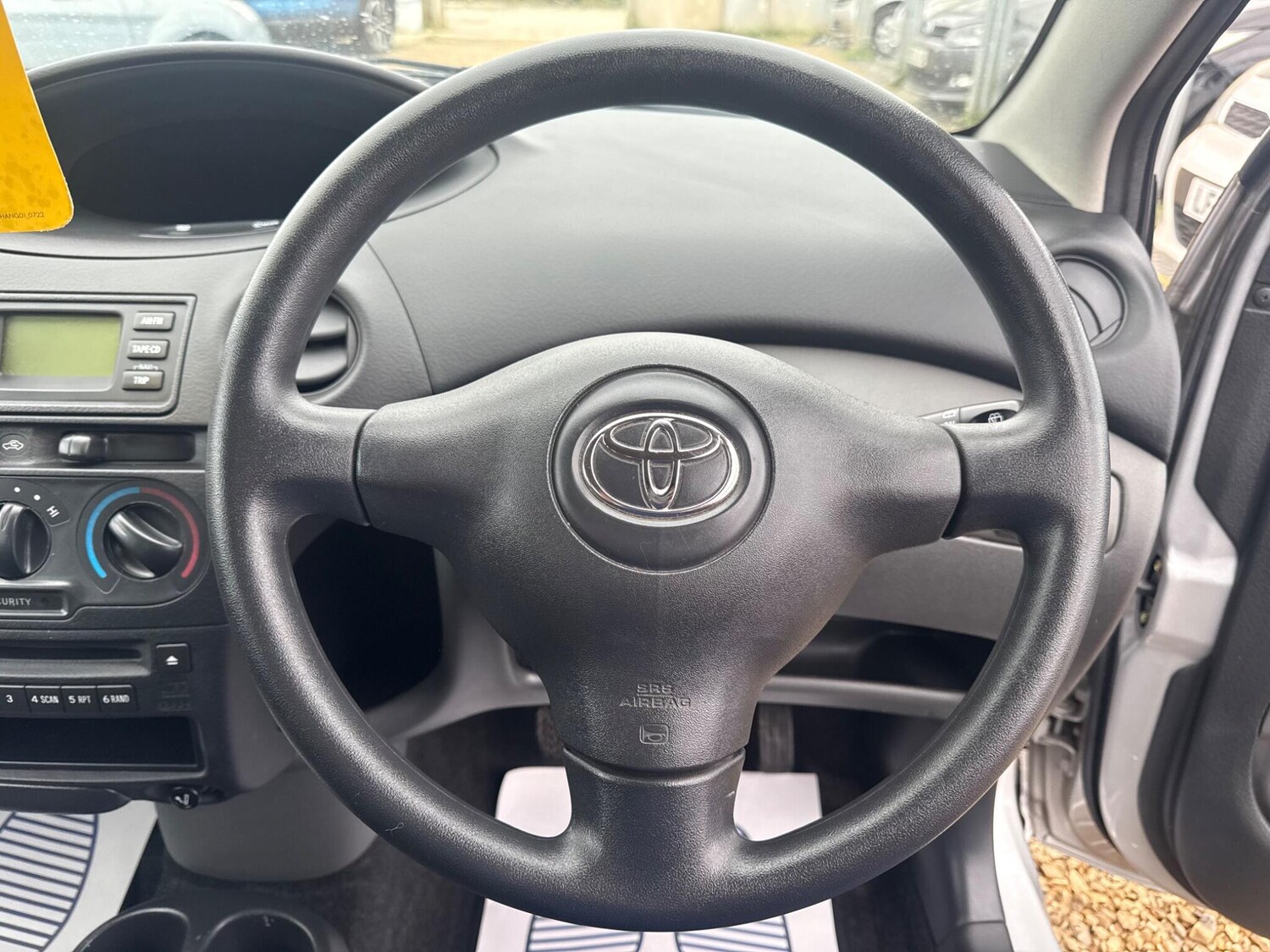 Used Toyota Yaris 2004 for sale - 76239667: Photo 65