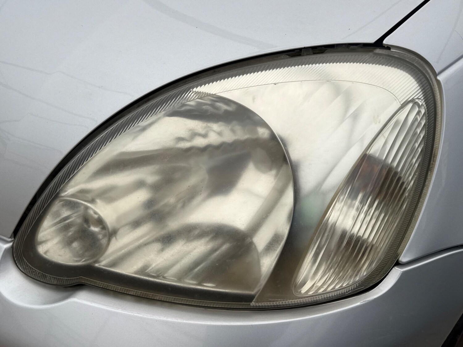 Used Toyota Yaris 2004 for sale - 76239667: Photo 72