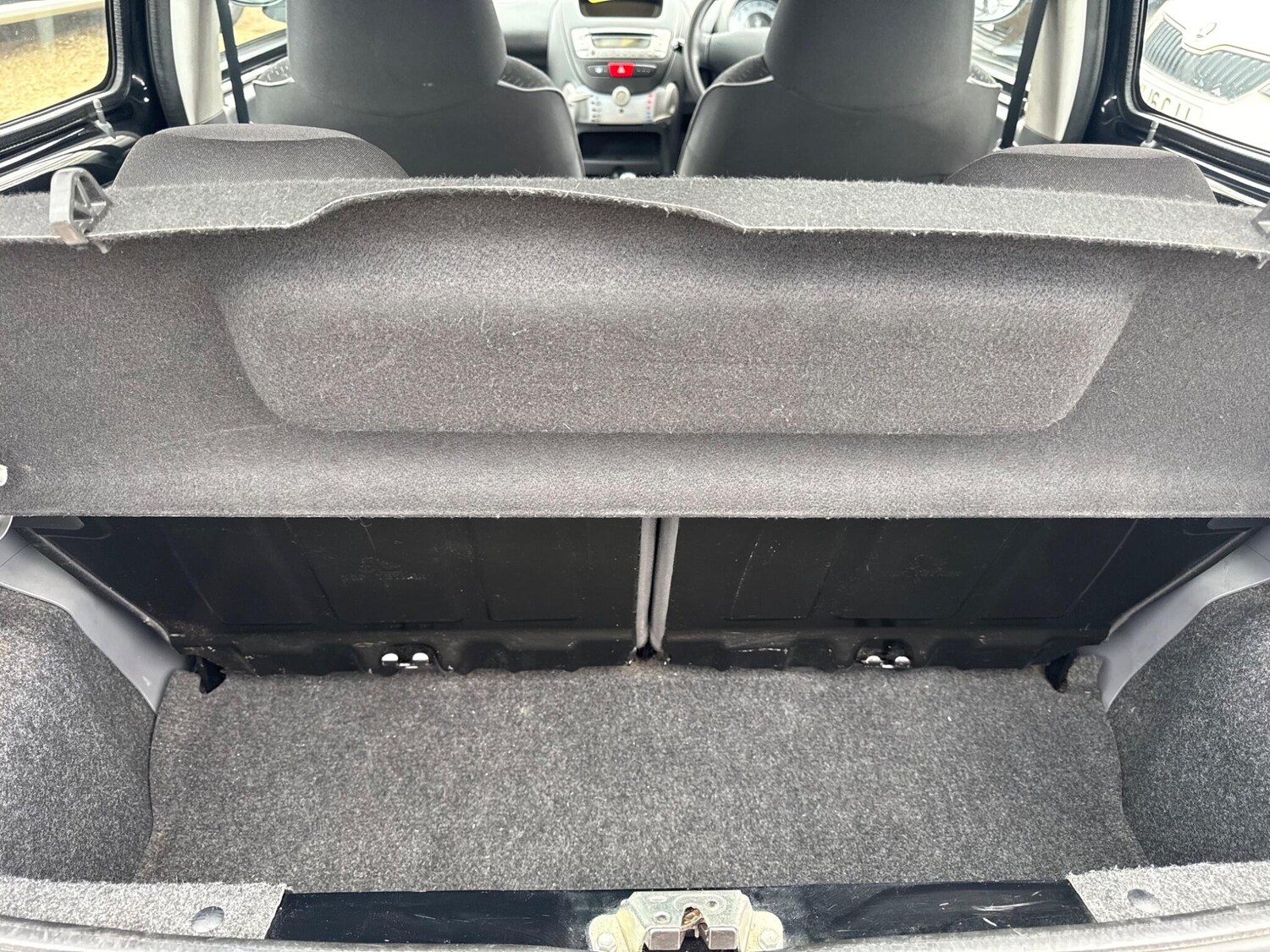 Used Peugeot 107 2011 for sale - 76012348: Photo 17