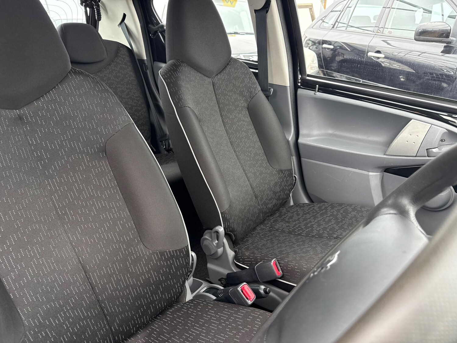 Used Peugeot 107 2011 for sale - 76012348: Photo 46