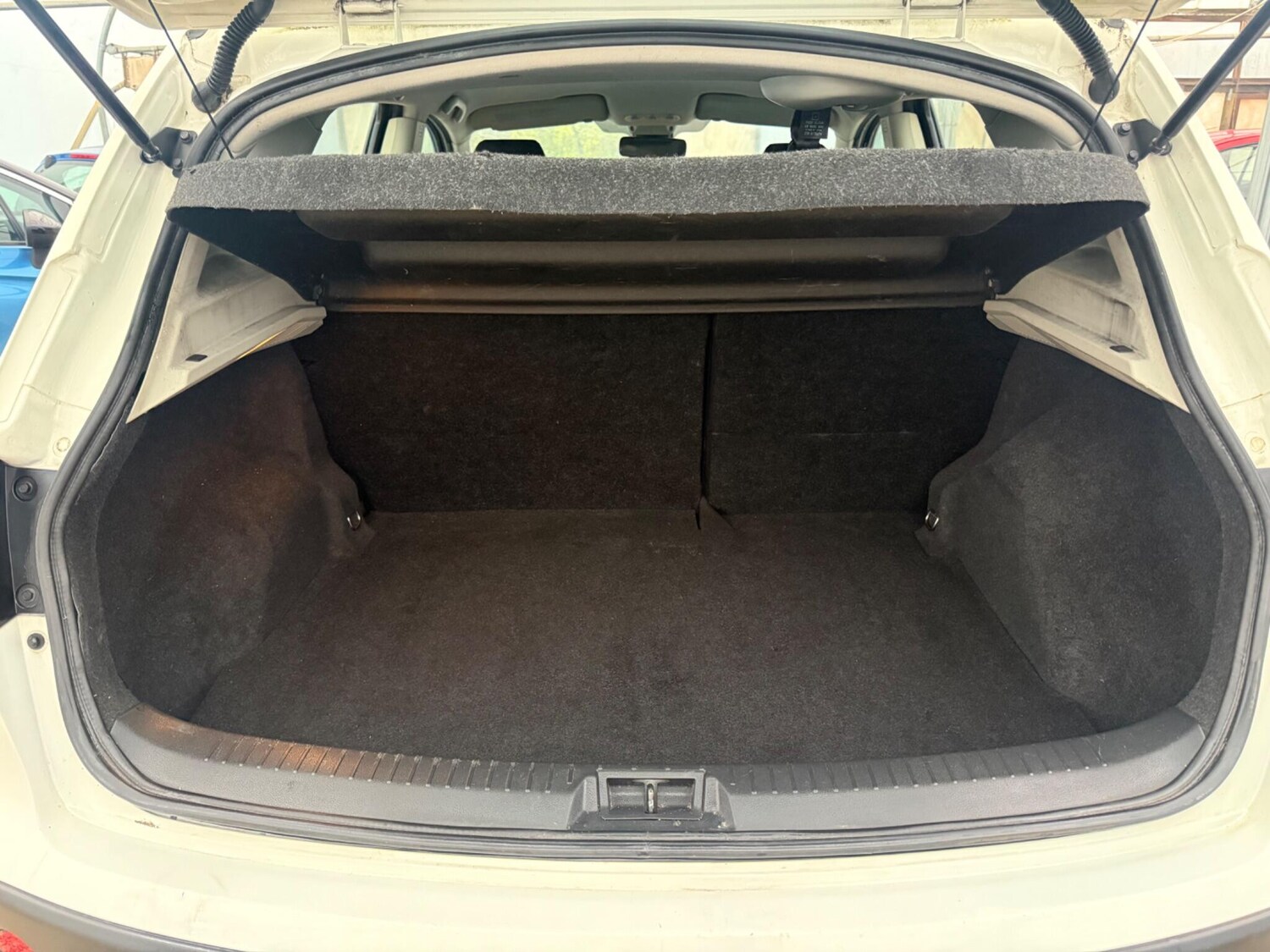 Used Nissan Qashqai 2011 for sale - 76990685: Photo 59