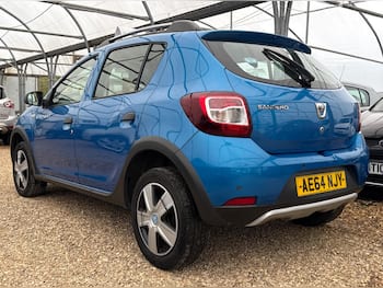 Used Dacia Sandero Stepway 2014 for sale - 79780344: Photo