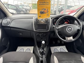 Used Dacia Sandero Stepway 2014 for sale - 79780344: Photo