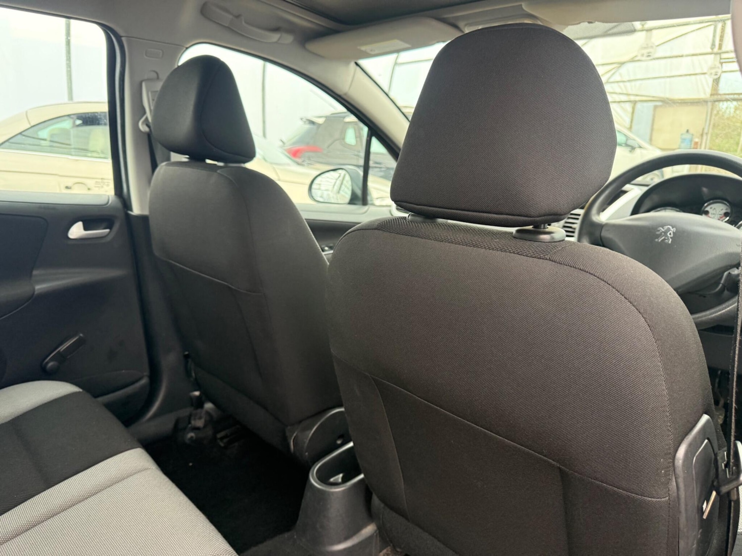 Used Peugeot 207 2009 for sale - 77315109: Photo 17