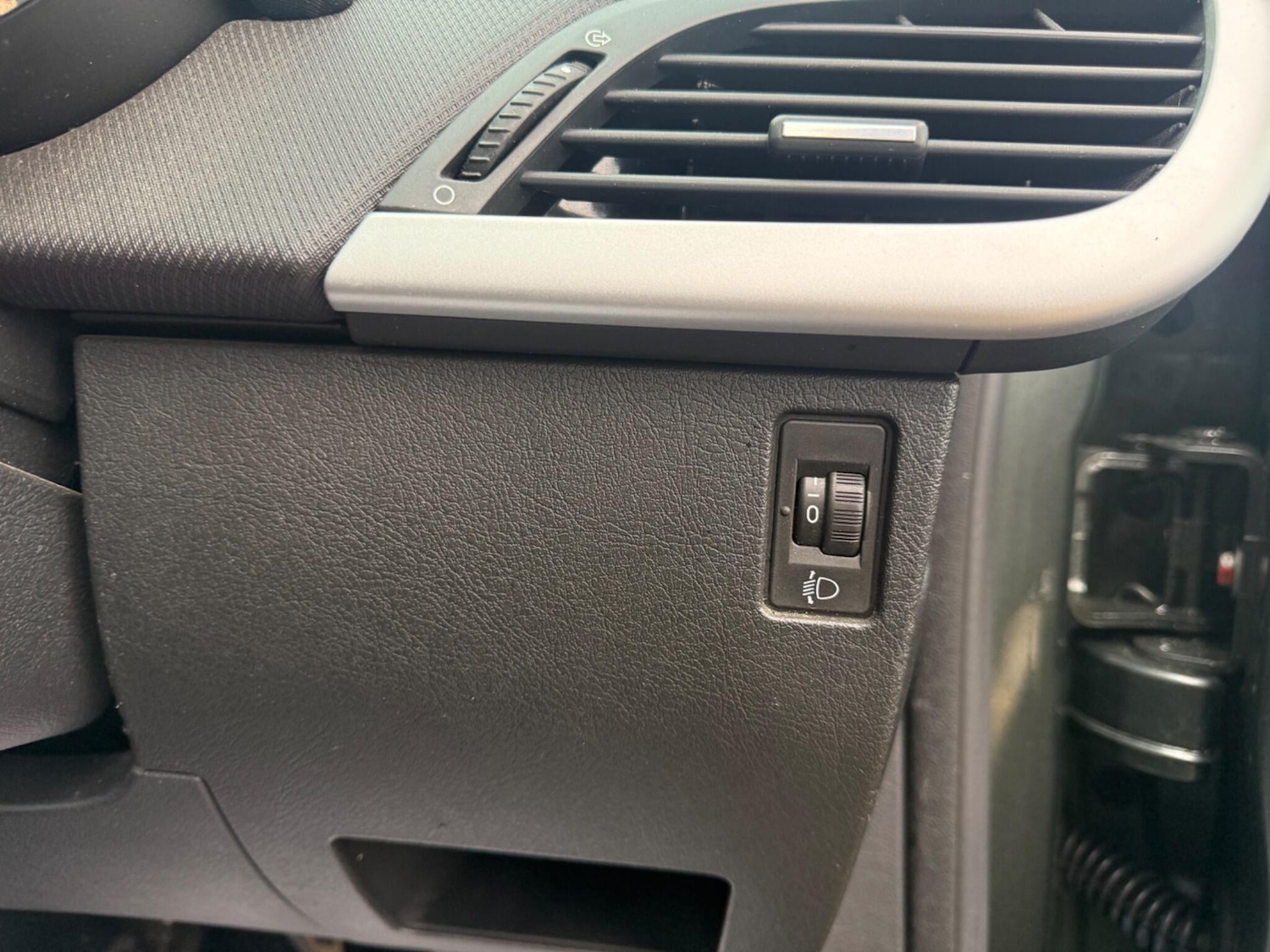 Used Peugeot 207 2009 for sale - 77315109: Photo 64