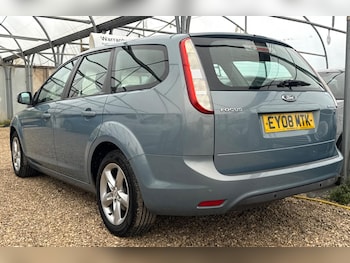 Used Ford Focus 2008 for sale - 76138076: Photo 2