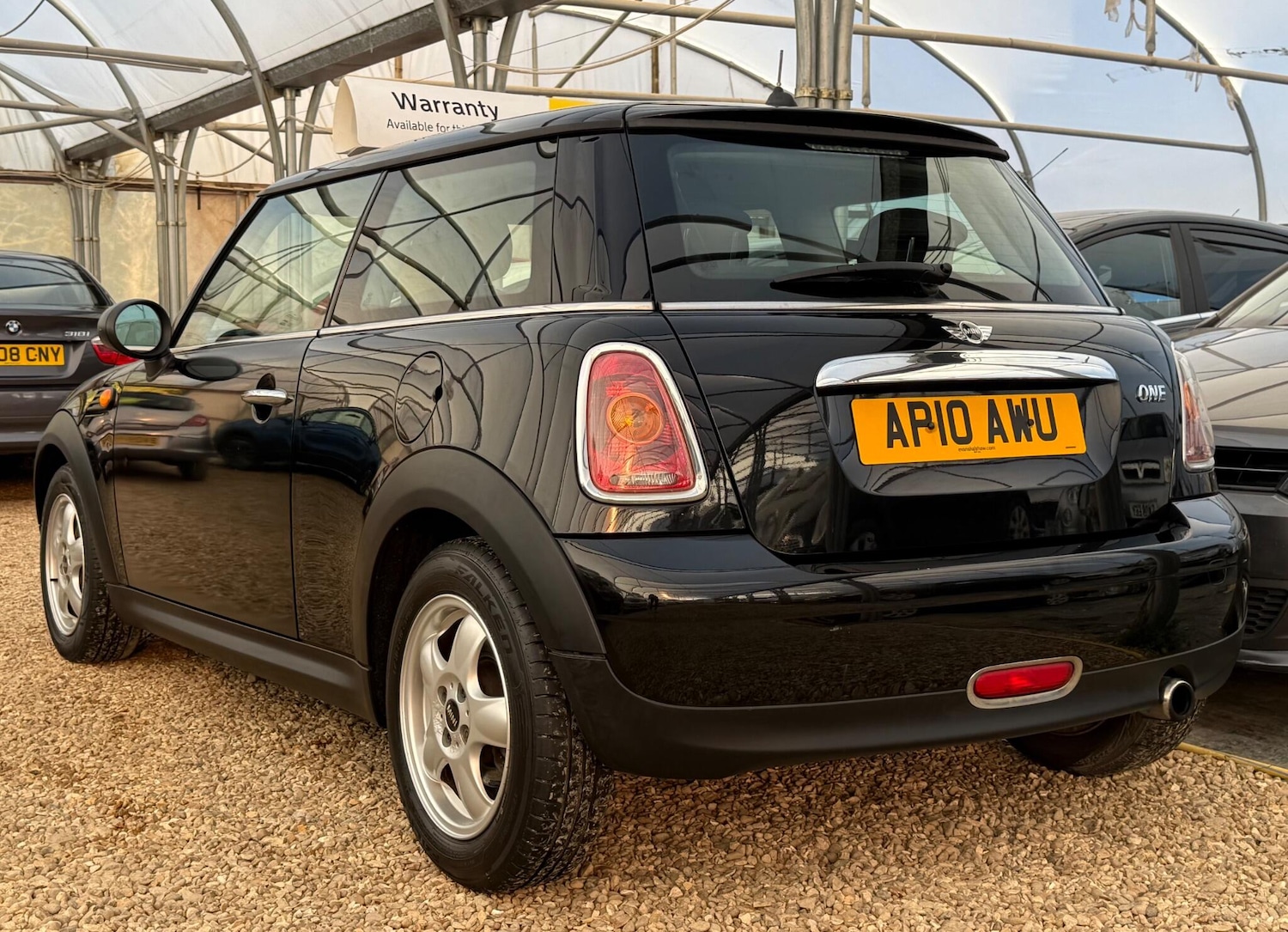 Used MINI Hatch 2010 for sale - 76122540: Photo 2