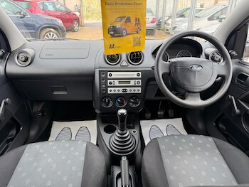 Used Ford Fiesta 2004 for sale - 78157163: Photo