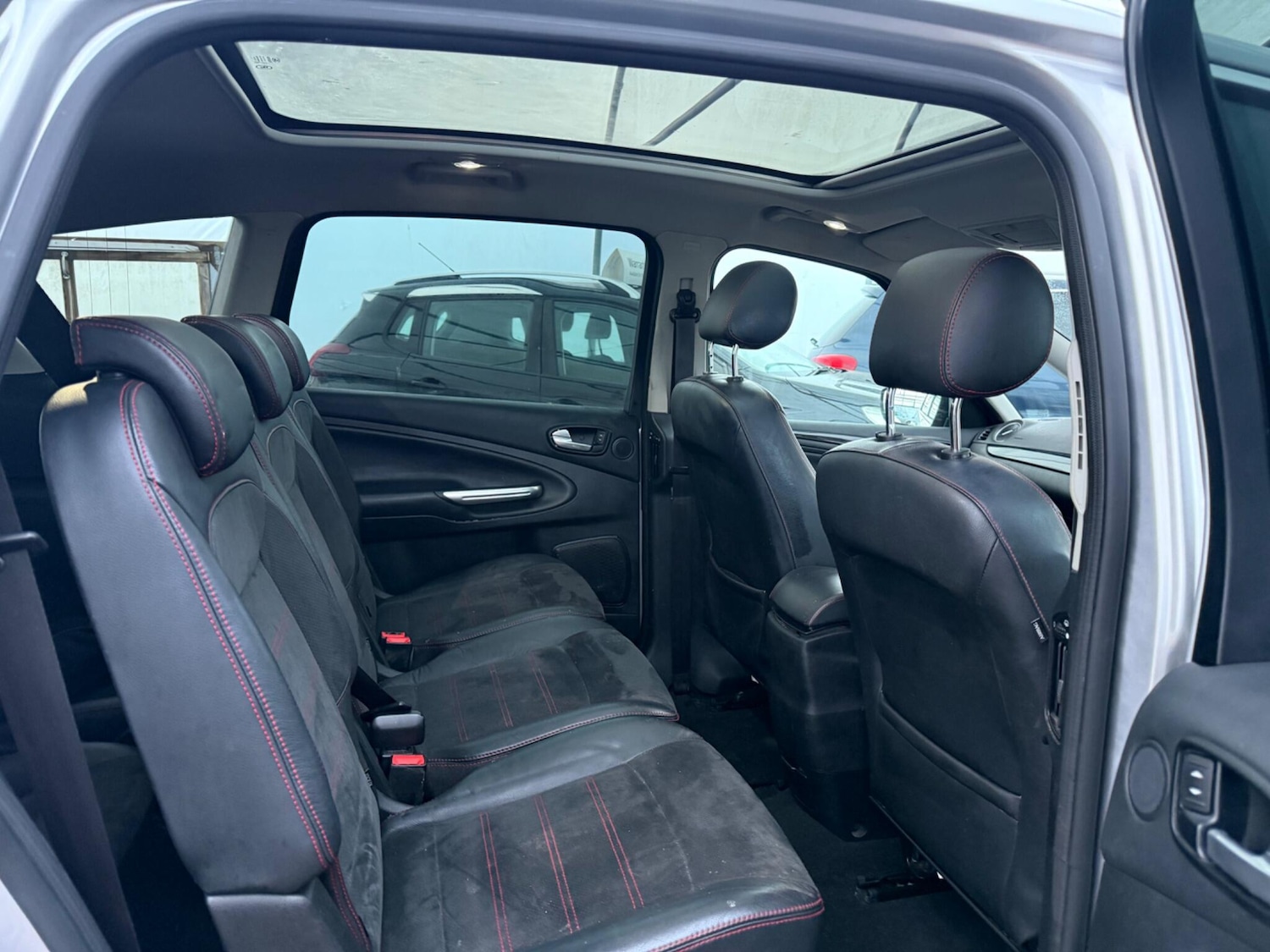 Used Ford S-Max 2011 for sale - 77439669: Photo 18