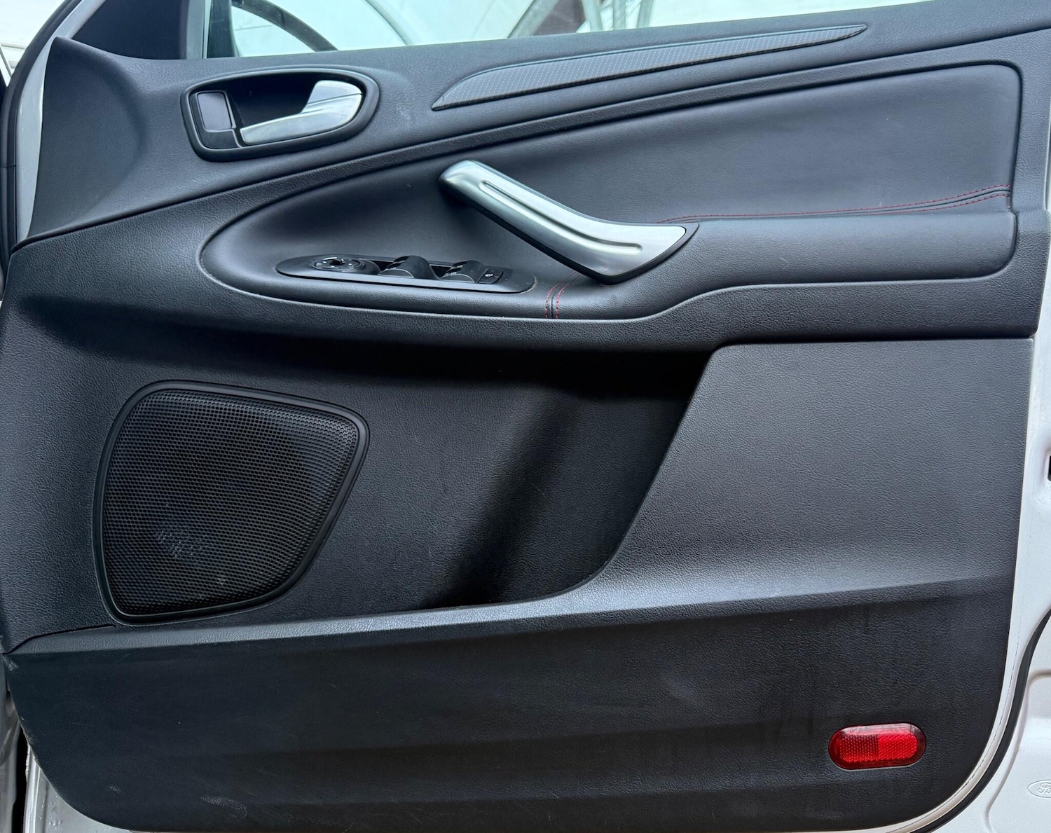 Used Ford S-Max 2011 for sale - 77439669: Photo 66