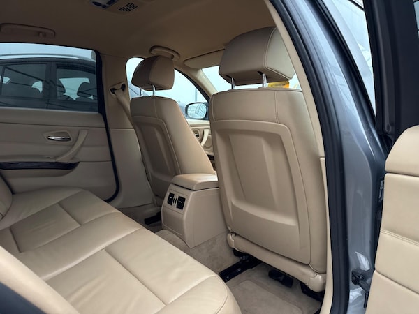 Used BMW 3 Series 2011 for sale - 76306965: Photo 17
