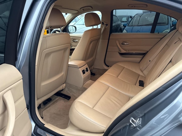 Used BMW 3 Series 2011 for sale - 76306965: Photo 22