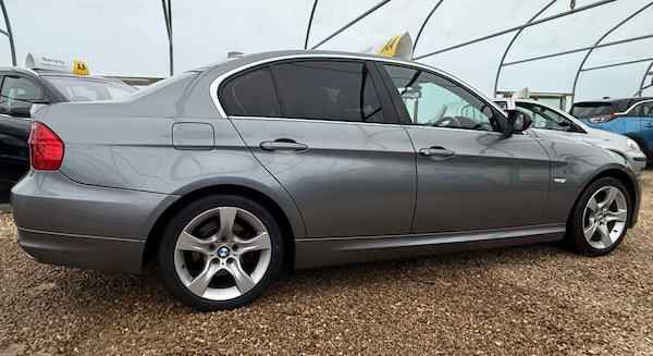 Used BMW 3 Series 2011 for sale - 76306965: Photo 34