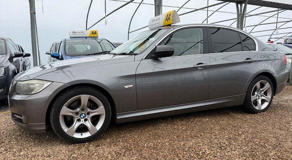 Used BMW 3 Series 2011 for sale - 76306965: Photo 43
