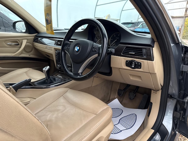 Used BMW 3 Series 2011 for sale - 76306965: Photo 46