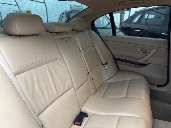 Used BMW 3 Series 2011 for sale - 76306965: Photo 54