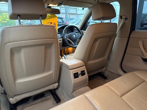 Used BMW 3 Series 2011 for sale - 76306965: Photo 61