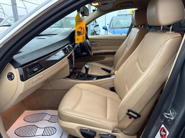 Used BMW 3 Series 2011 for sale - 76306965: Photo 64