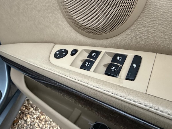 Used BMW 3 Series 2011 for sale - 76306965: Photo 73