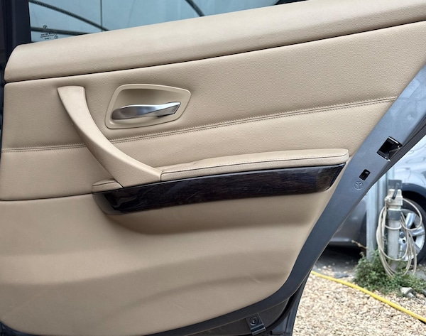 Used BMW 3 Series 2011 for sale - 76306965: Photo 75