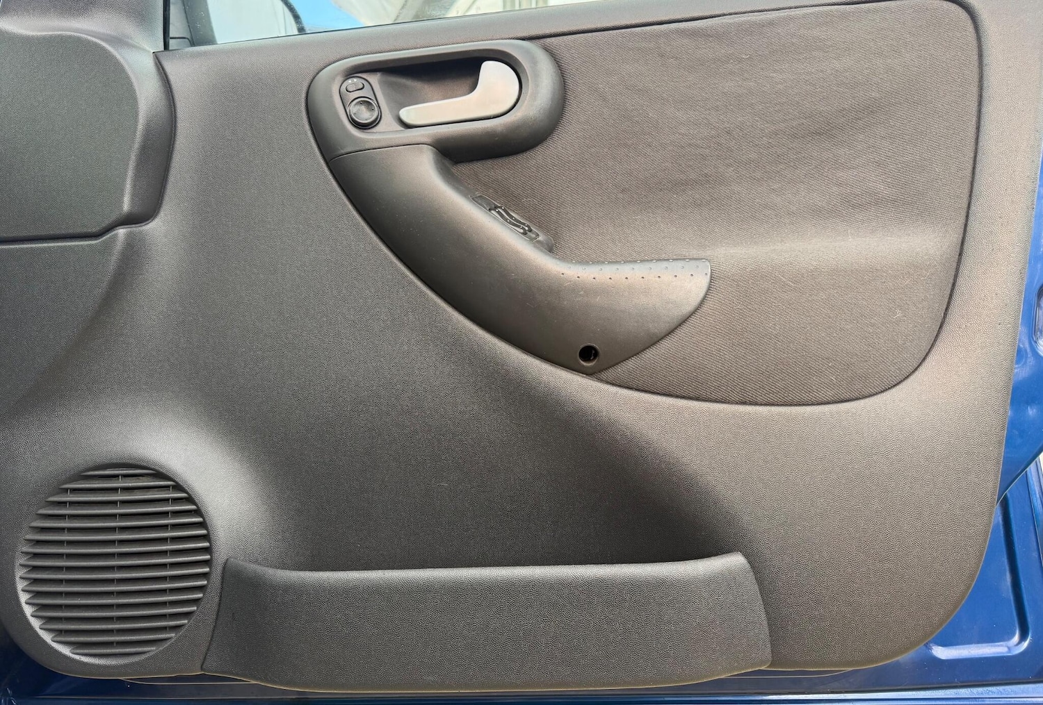 Used Vauxhall Corsa 2004 for sale - 78141513: Photo 65