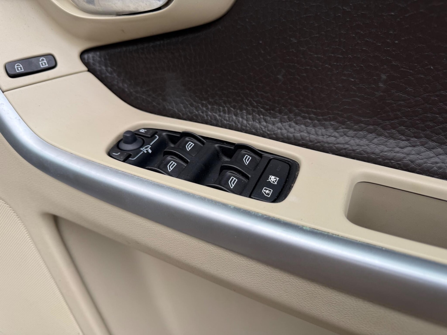 Used Volvo XC60 2008 for sale - 77377695: Photo 63